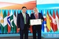 x1