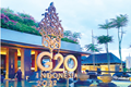 x3