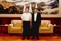x1