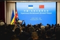x1